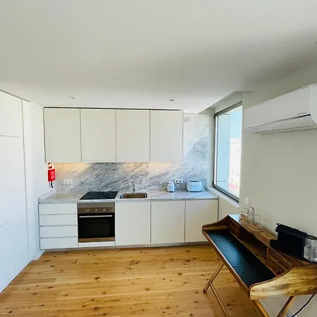 Cl Afonso Cordeiro בית נופש