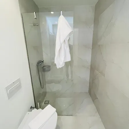 Cl Afonso Cordeiro בית נופש מטוסיניוס